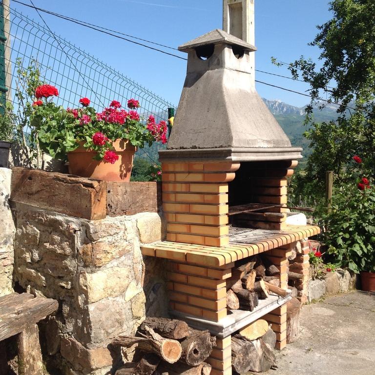 La Xica Ll Vendégház Beceña Kültér fotó